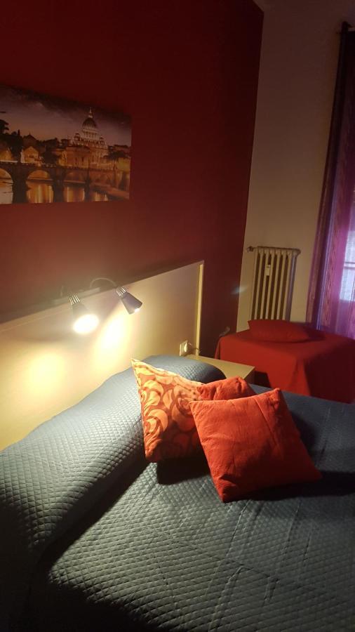 Domus Roma Ξενοδοχείο Εξωτερικό φωτογραφία